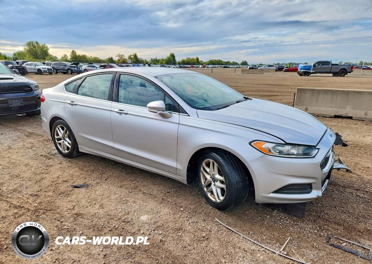2014 Ford Fusion Se VIN:1FA6P0H71E5355637 - 4