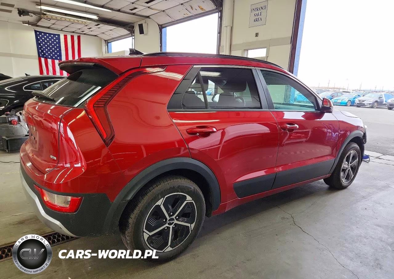 2023 Kia Niro Ex VIN:KNDCR3LEXP5063888 - 3