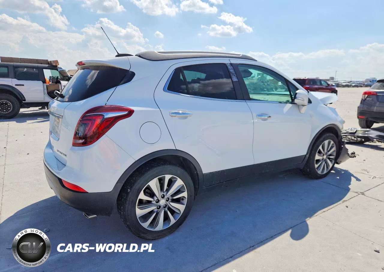 2018 Buick Encore Preferred VIN:KL4CJASB9JB633286 - 3