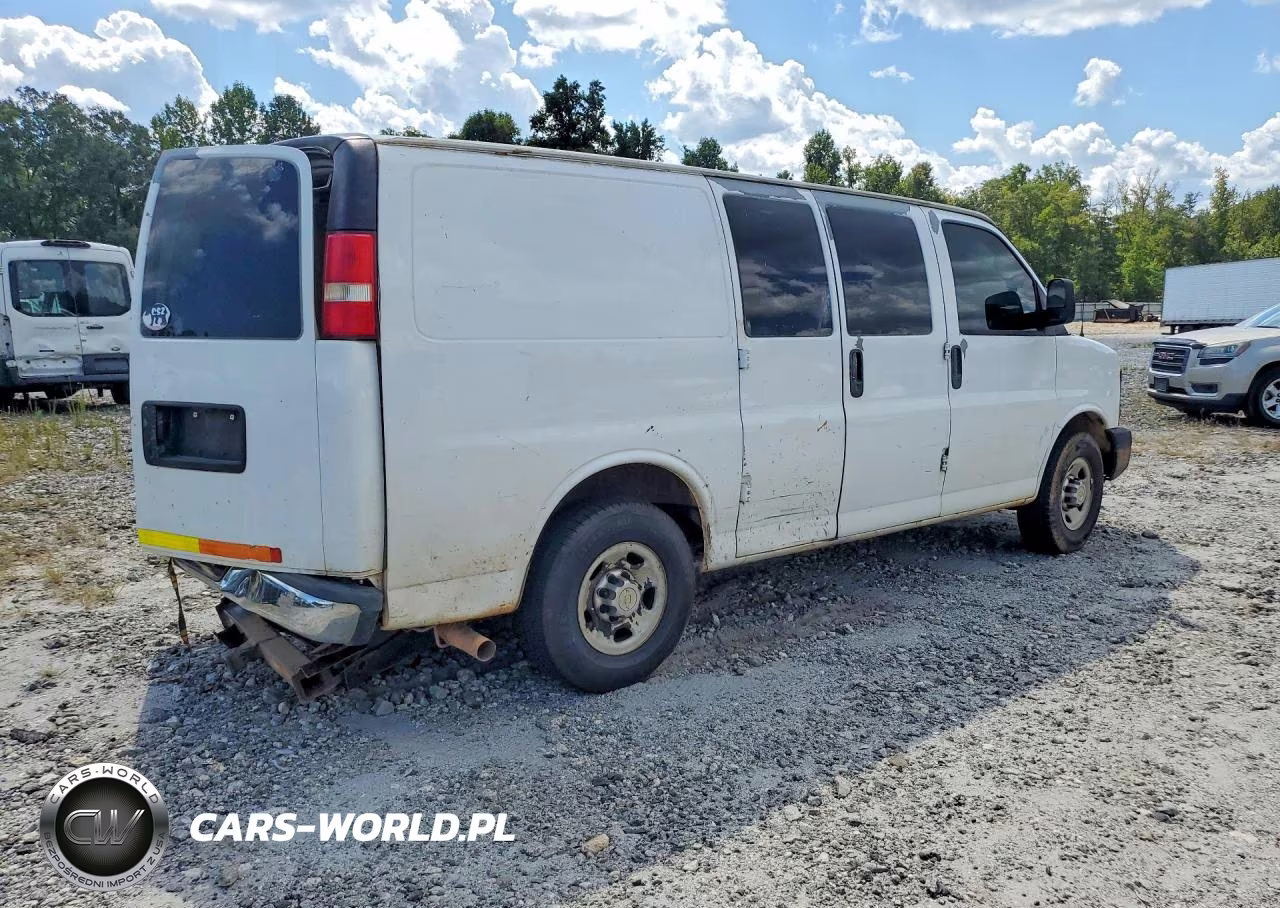 2012 Chevrolet Express G2500 VIN:1GCWGFCB1C1123911 - 3