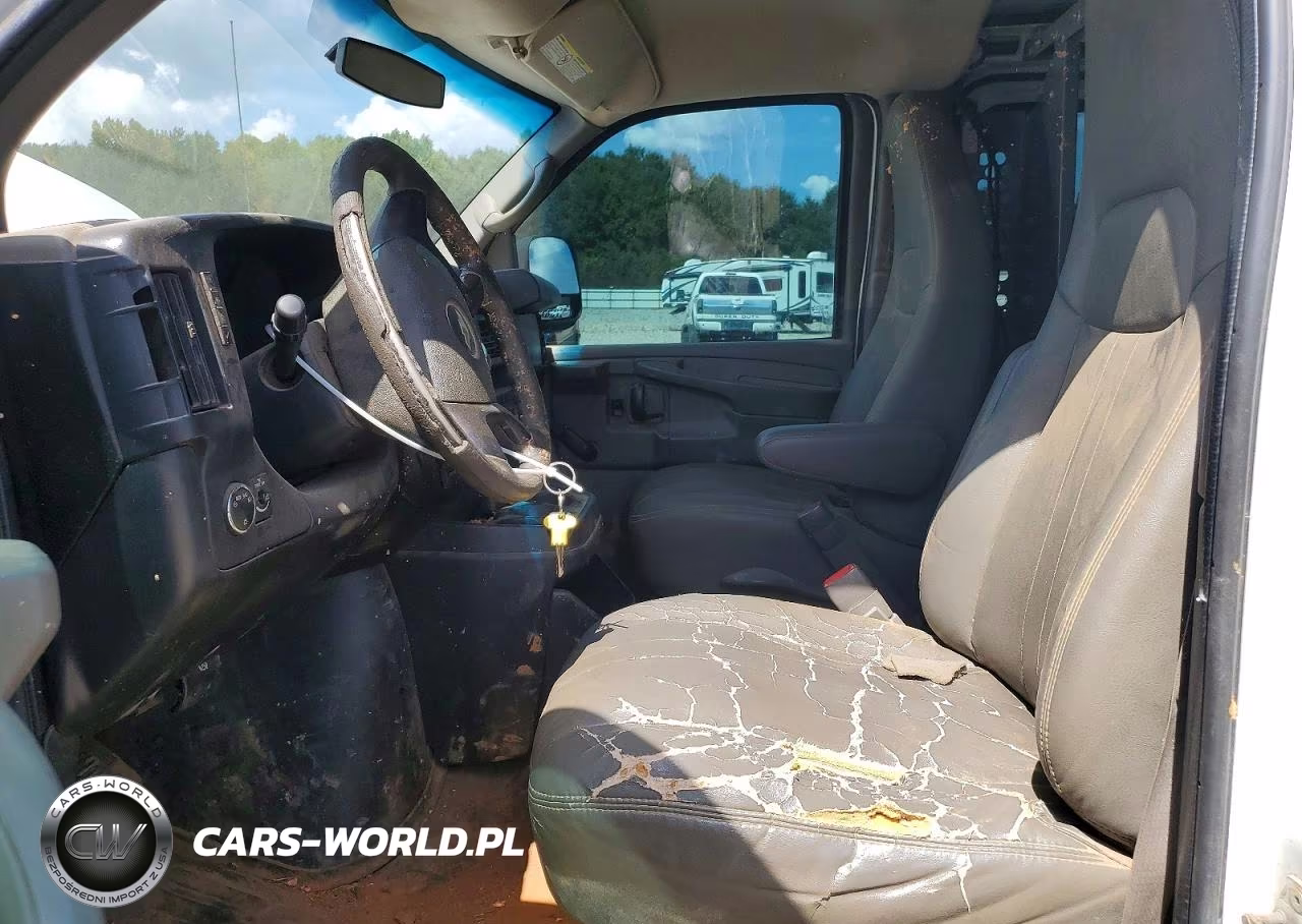2012 Chevrolet Express G2500 VIN:1GCWGFCB1C1123911 - 7