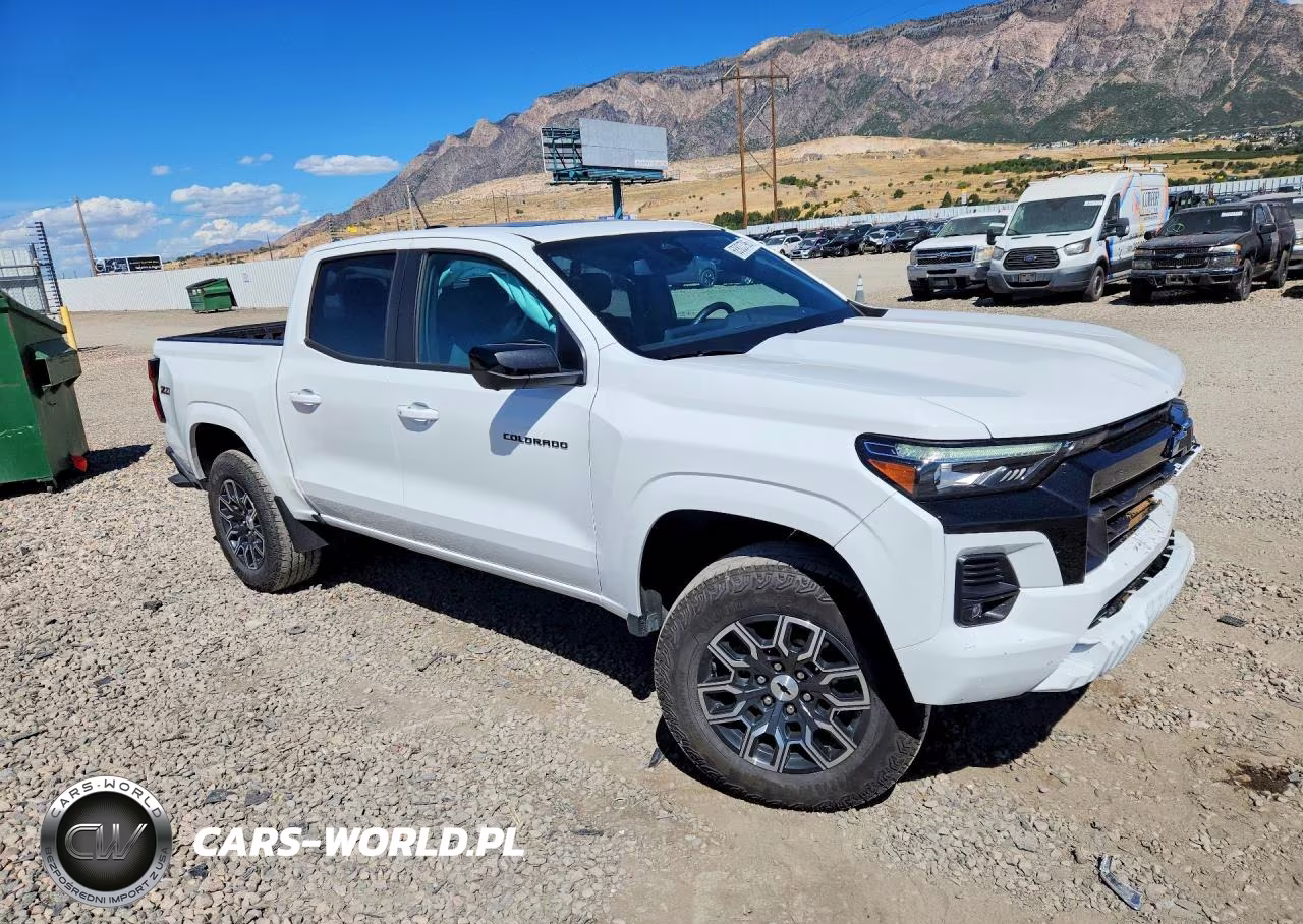 2024 Chevrolet Colorado Z71 VIN:1GCPTDEK4R1117174 - 4