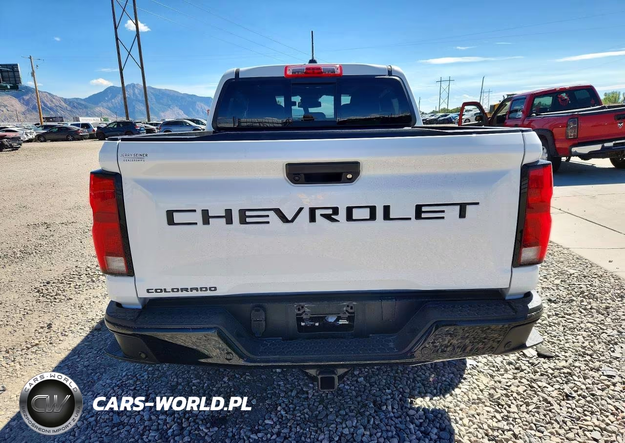 2024 Chevrolet Colorado Z71 VIN:1GCPTDEK4R1117174 - 6