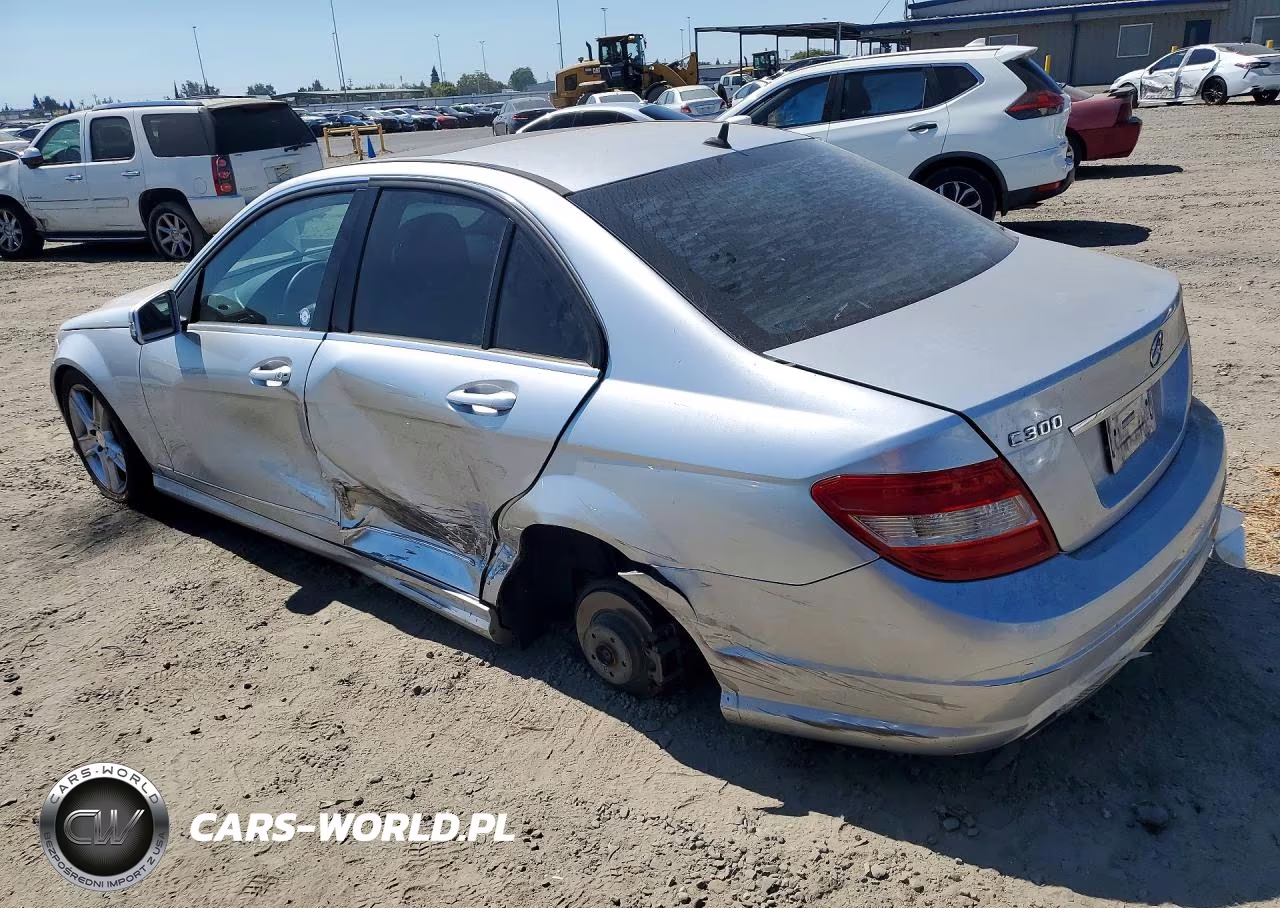 2010 Mercedes-Benz C 300 VIN:WDDGF5EB5AR116687 - 2