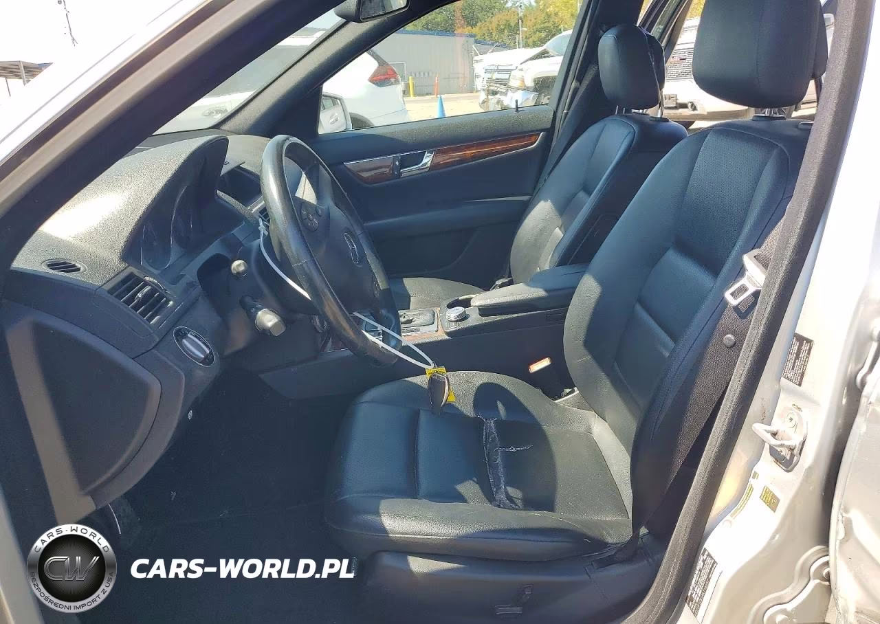 2010 Mercedes-Benz C 300 VIN:WDDGF5EB5AR116687 - 7