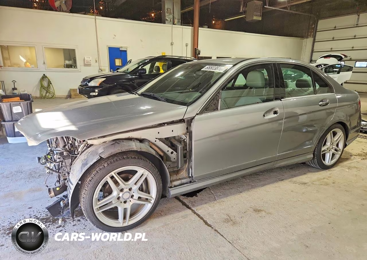 2014 Mercedes-Benz C 250