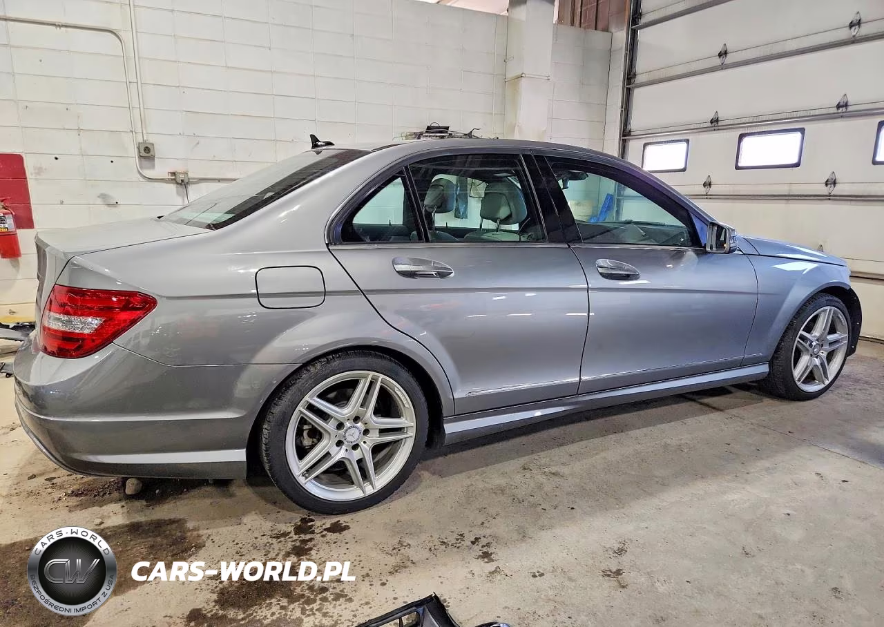 2014 Mercedes-Benz C 250 VIN:WDDGF4HB6EA895558 - 3