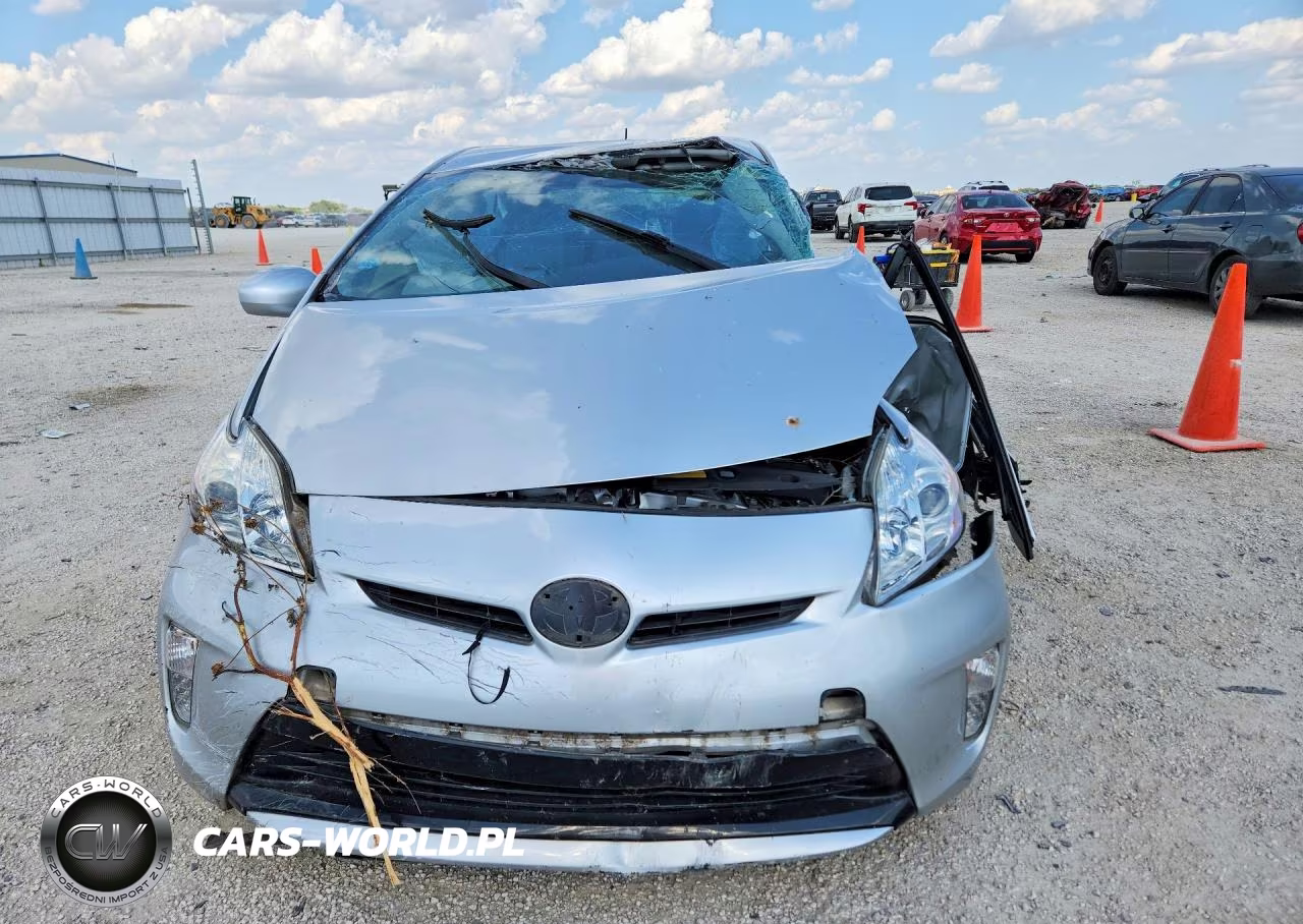 2014 Toyota Prius Three VIN:JTDKN3DU7E1762011 - 5