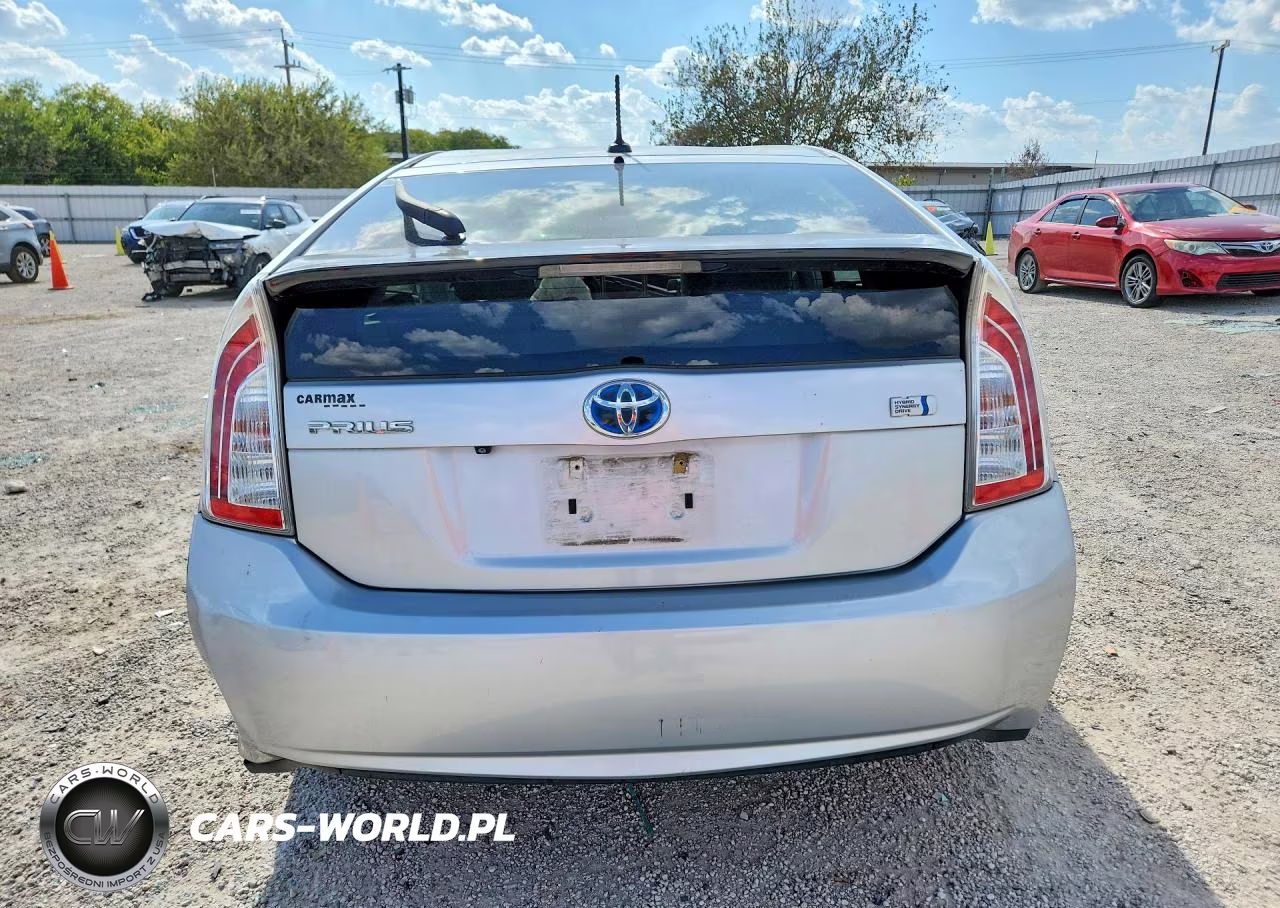 2014 Toyota Prius Three VIN:JTDKN3DU7E1762011 - 6
