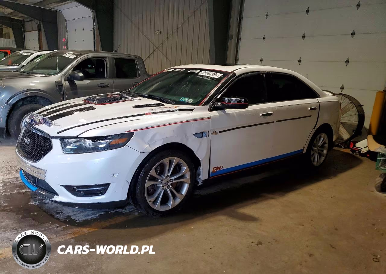 2013 Ford Taurus Sho