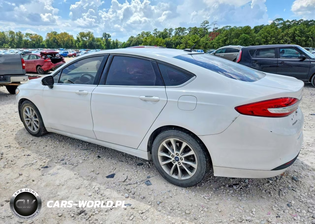 2017 Ford Fusion Se VIN:3FA6P0H7XHR235627 - 2