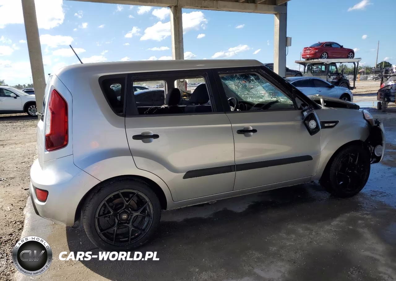 2012 Kia Soul Base VIN:KNDJT2A52C7446583 - 3