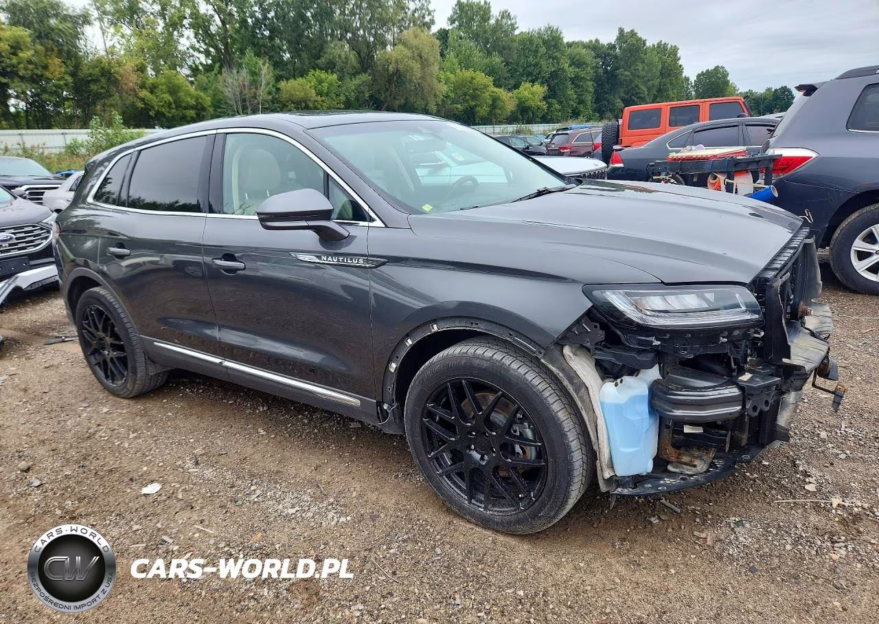 2019 Lincoln Nautilus Select VIN:2LMPJ8K96KBL13707 - 4