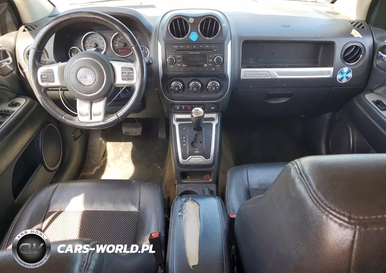 2016 Jeep Compass Latitude VIN:1C4NJDEB4GD663367 - 8