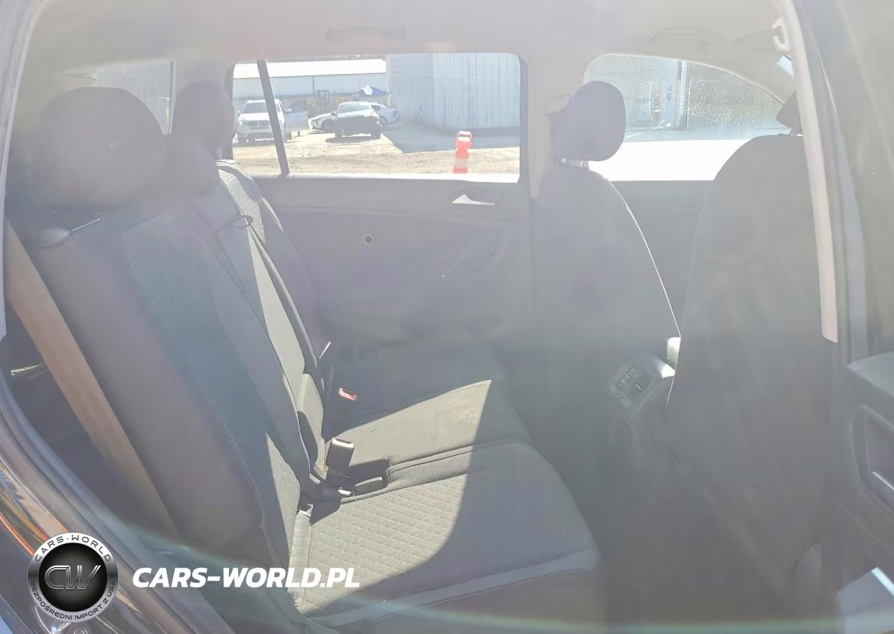 2020 Volkswagen Tiguan S VIN:3VV1B7AX4LM132121 - 10