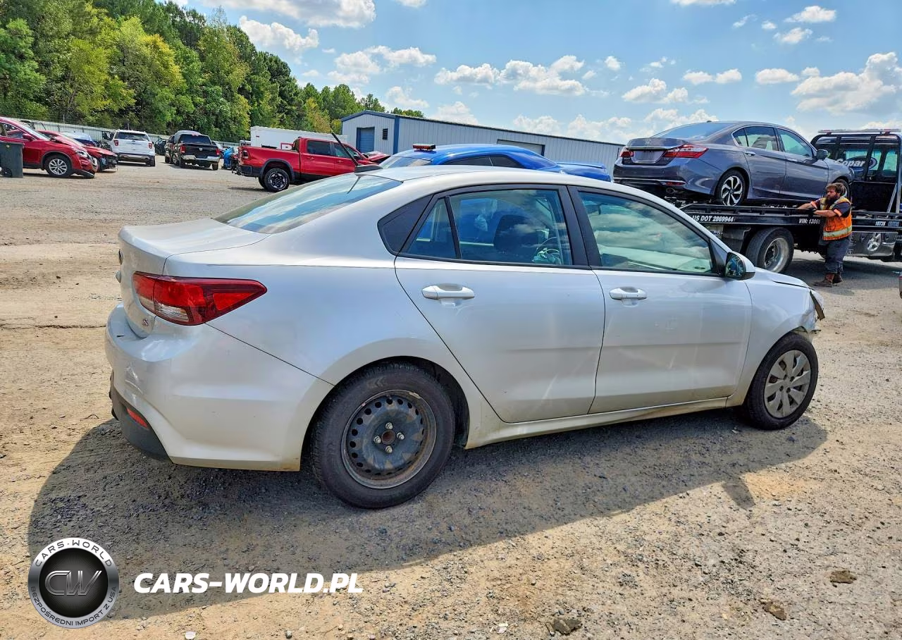 2020 Kia Rio S VIN:3KPA24AD7LE336215 - 3