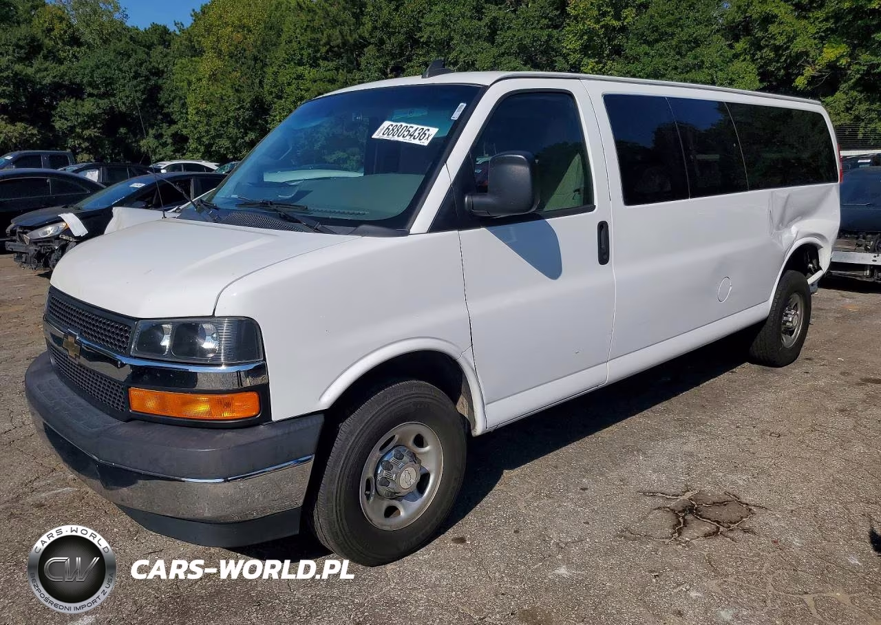 2017 Chevrolet Express G3500 Lt VIN:1GAZGPFGXH1335040 - 1