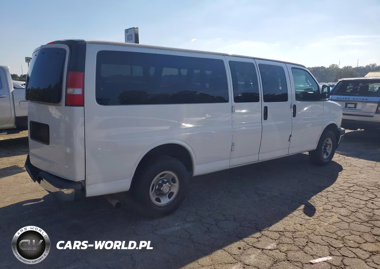 2017 Chevrolet Express G3500 Lt VIN:1GAZGPFGXH1335040 - 3