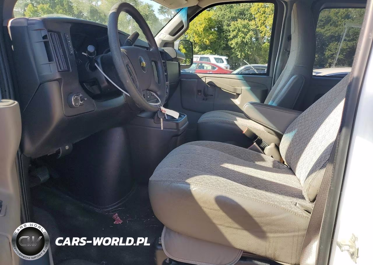 2017 Chevrolet Express G3500 Lt VIN:1GAZGPFGXH1335040 - 7