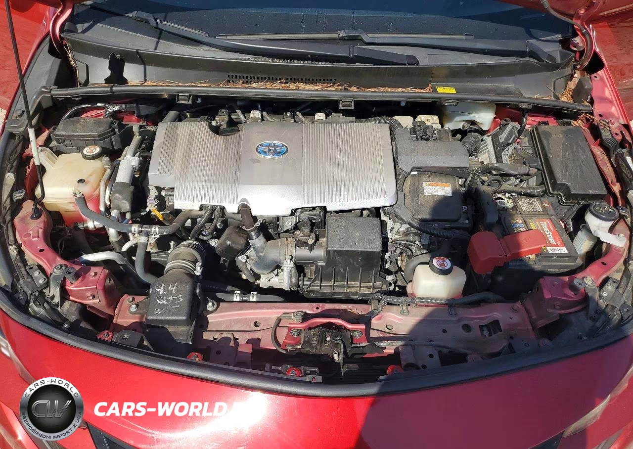 2018 Toyota Prius Prime Plus VIN:JTDKARFP6J3080144 - 11