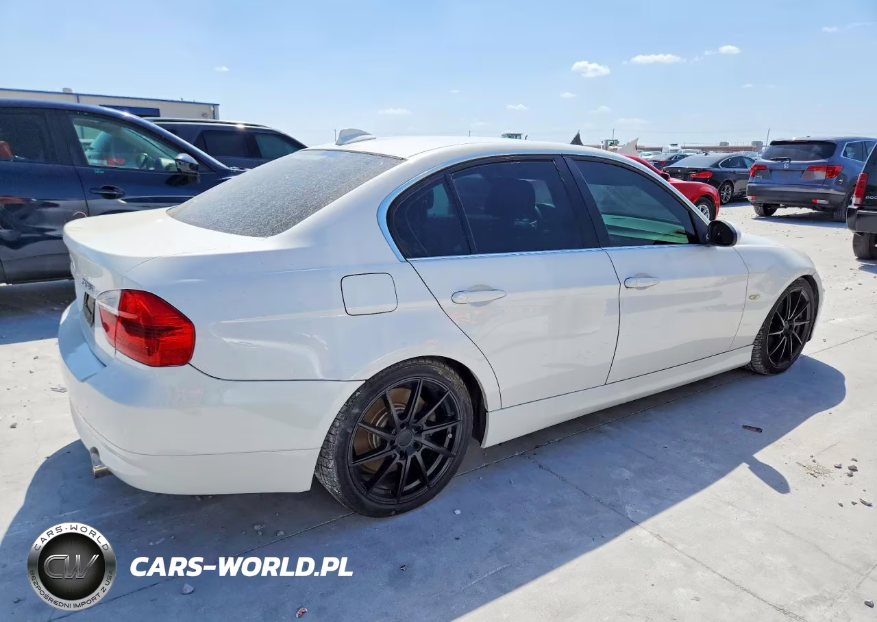 2008 BMW 335 I VIN:WBAVB77558NM06152 - 3