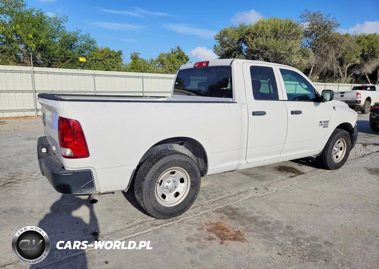 2022 Ram 1500 Classic Tradesman VIN:1C6RR6FG8NS161803 - 3
