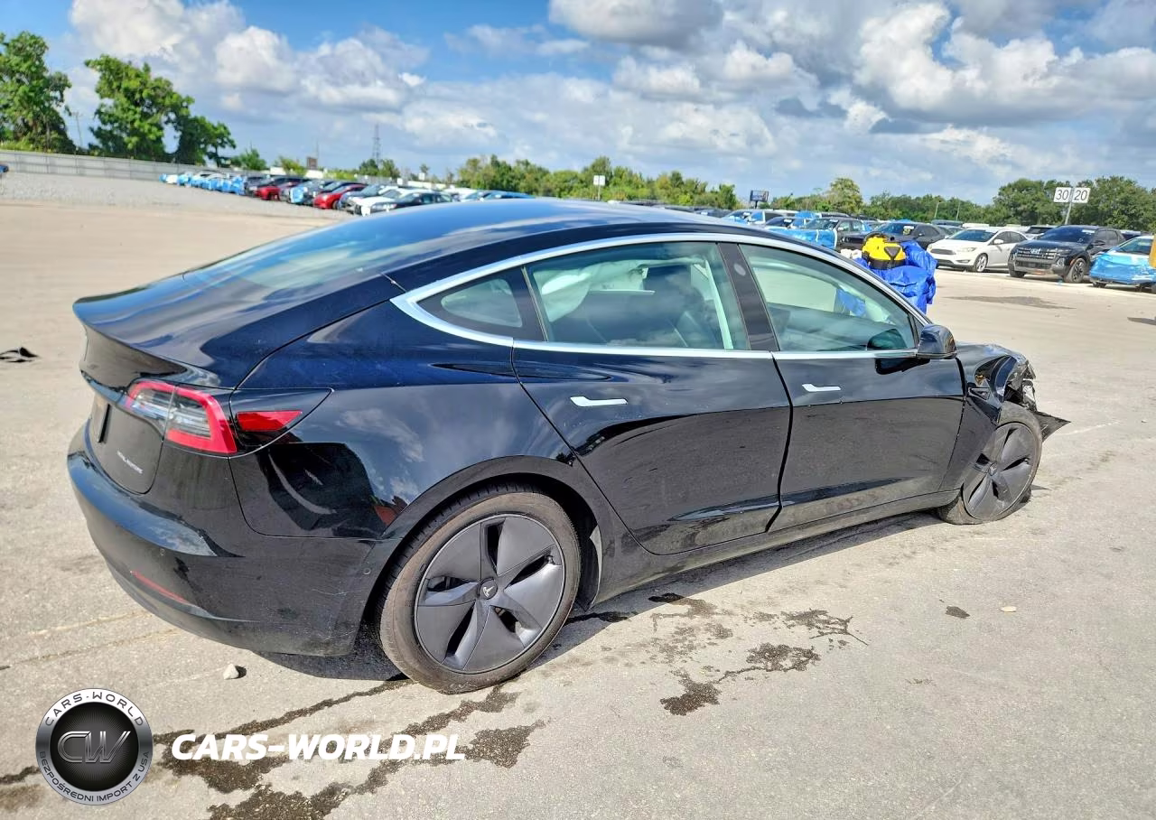 2019 Tesla Model 3 VIN:5YJ3E1EB0KF385837 - 3