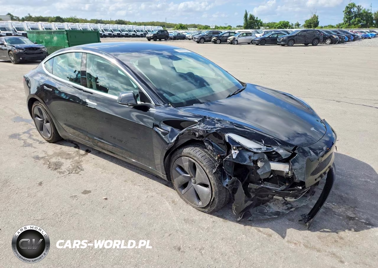 2019 Tesla Model 3 VIN:5YJ3E1EB0KF385837 - 4
