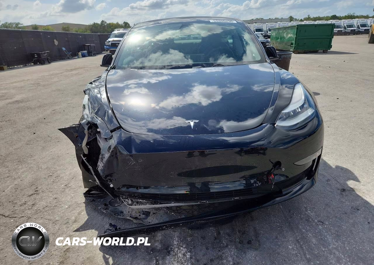 2019 Tesla Model 3 VIN:5YJ3E1EB0KF385837 - 5