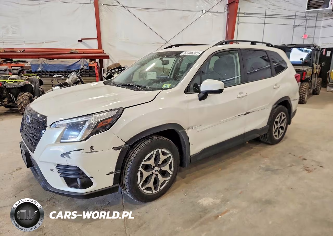 2023 Subaru Forester Premium – zdjęcie 1 z 13