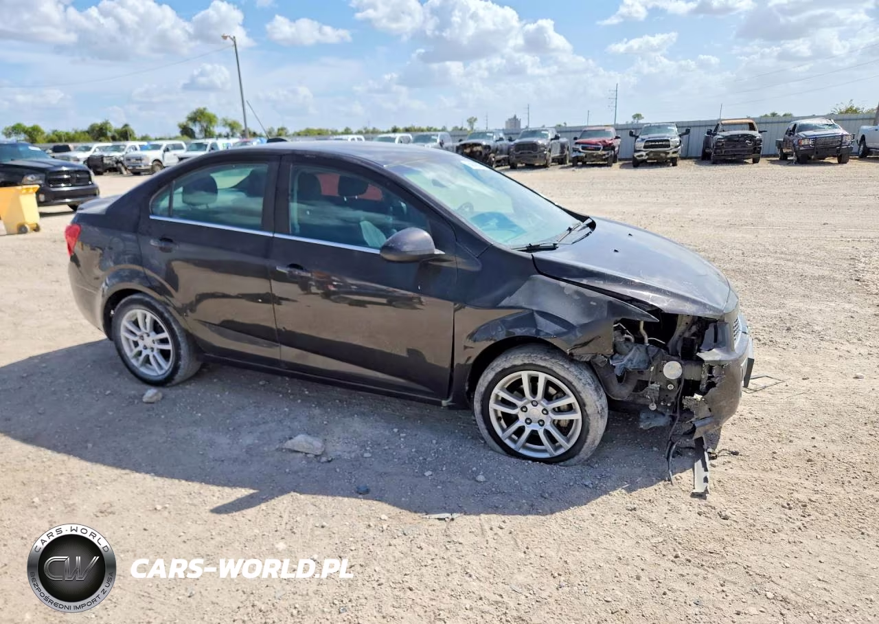 2015 Chevrolet Sonic Lt VIN:1G1JC5SH9F4177295 - 4