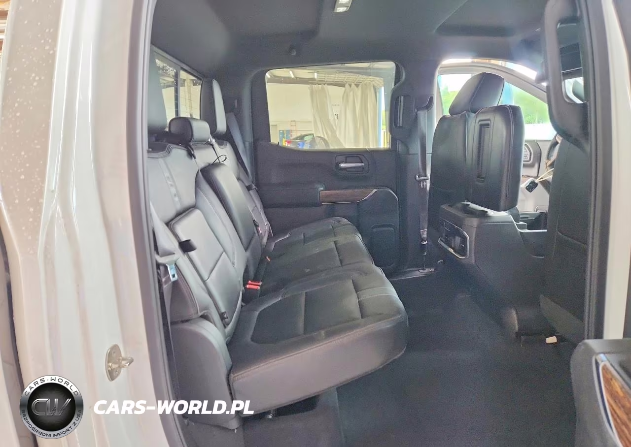 2019 Chevrolet Silverado K1500 High Country VIN:3GCUYHEL3KG100247 - 10