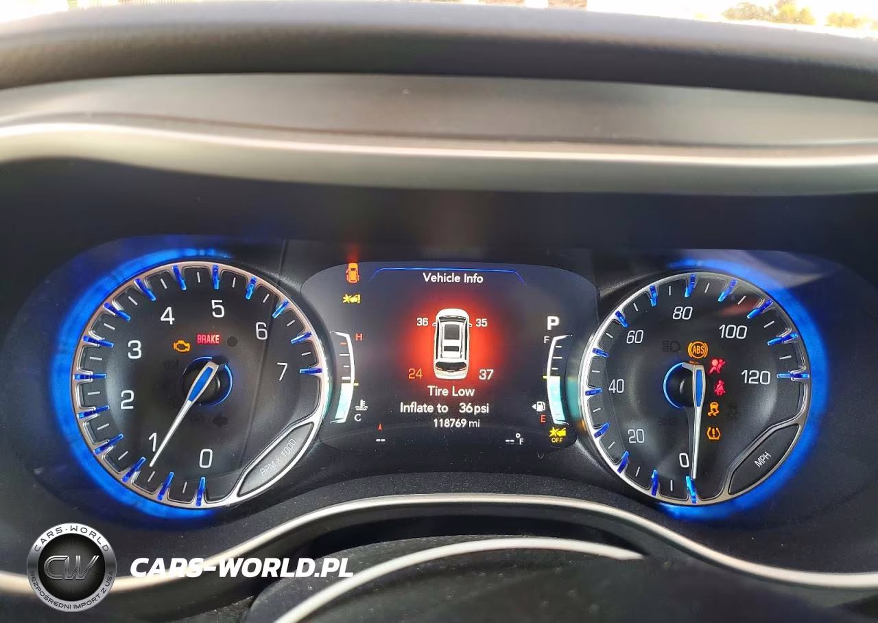 2022 Chrysler Pacifica Touring L VIN:2C4RC1BG0NR140707 - 9