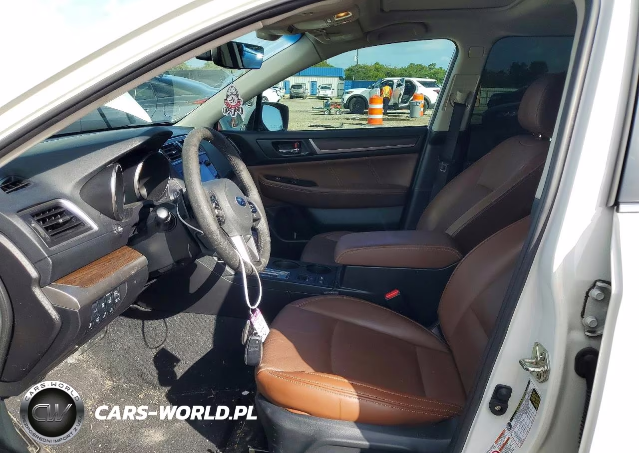2017 Subaru Outback Touring VIN:4S4BSATC1H3300912 - 7