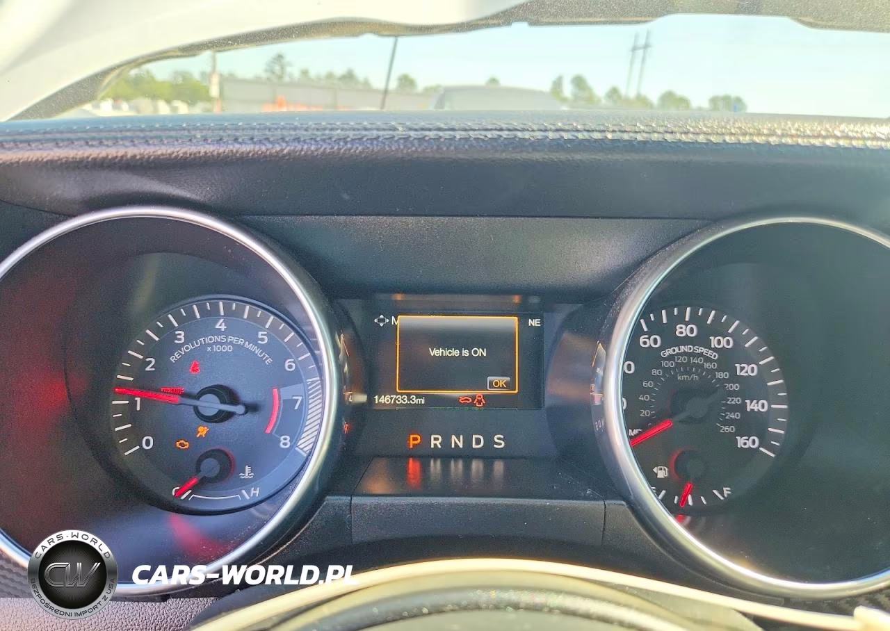 2018 Ford Mustang VIN:1FA6P8TH1J5101063 - 9