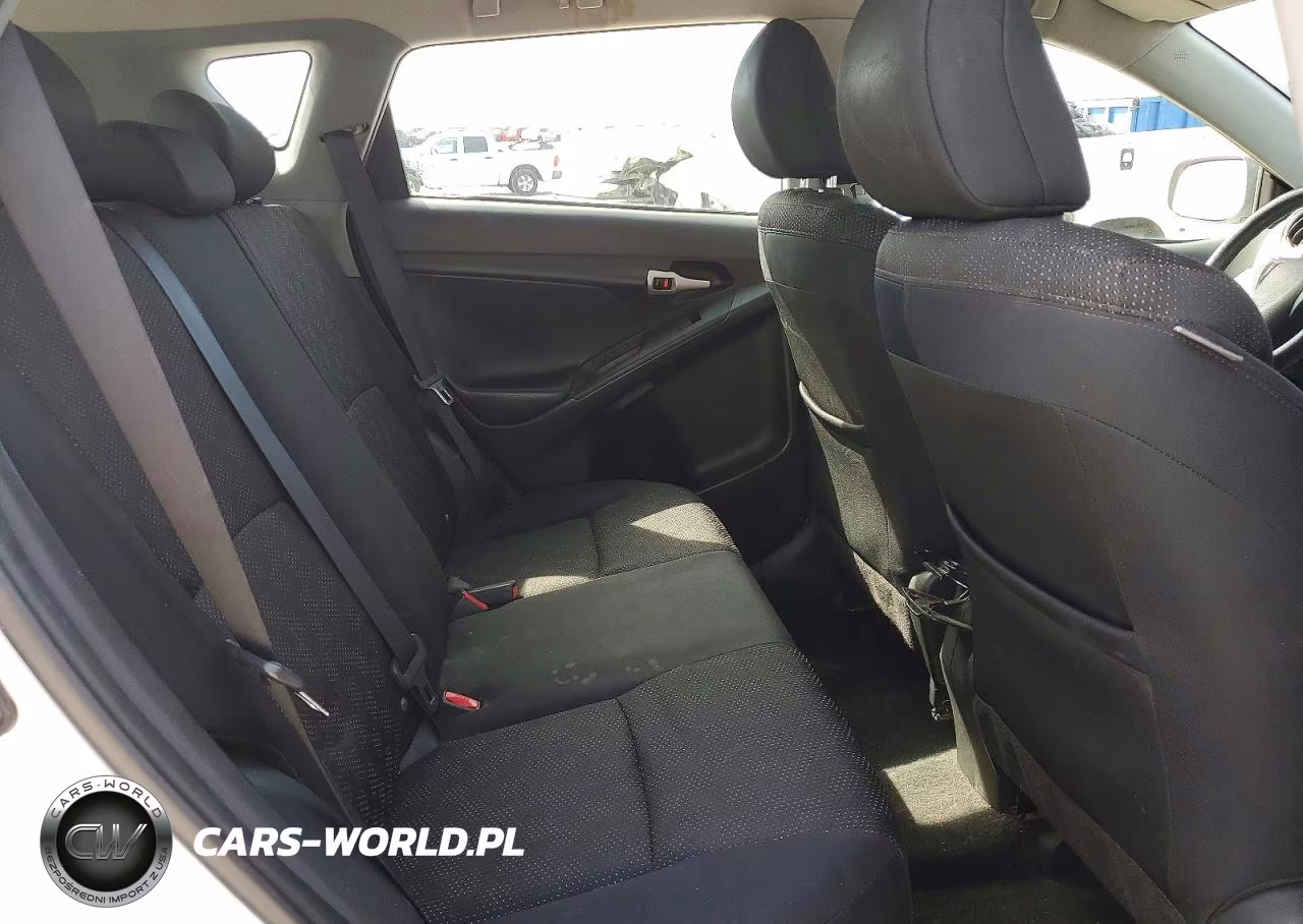 2010 Pontiac Vibe VIN:5Y2SP6E04AZ414900 - 11