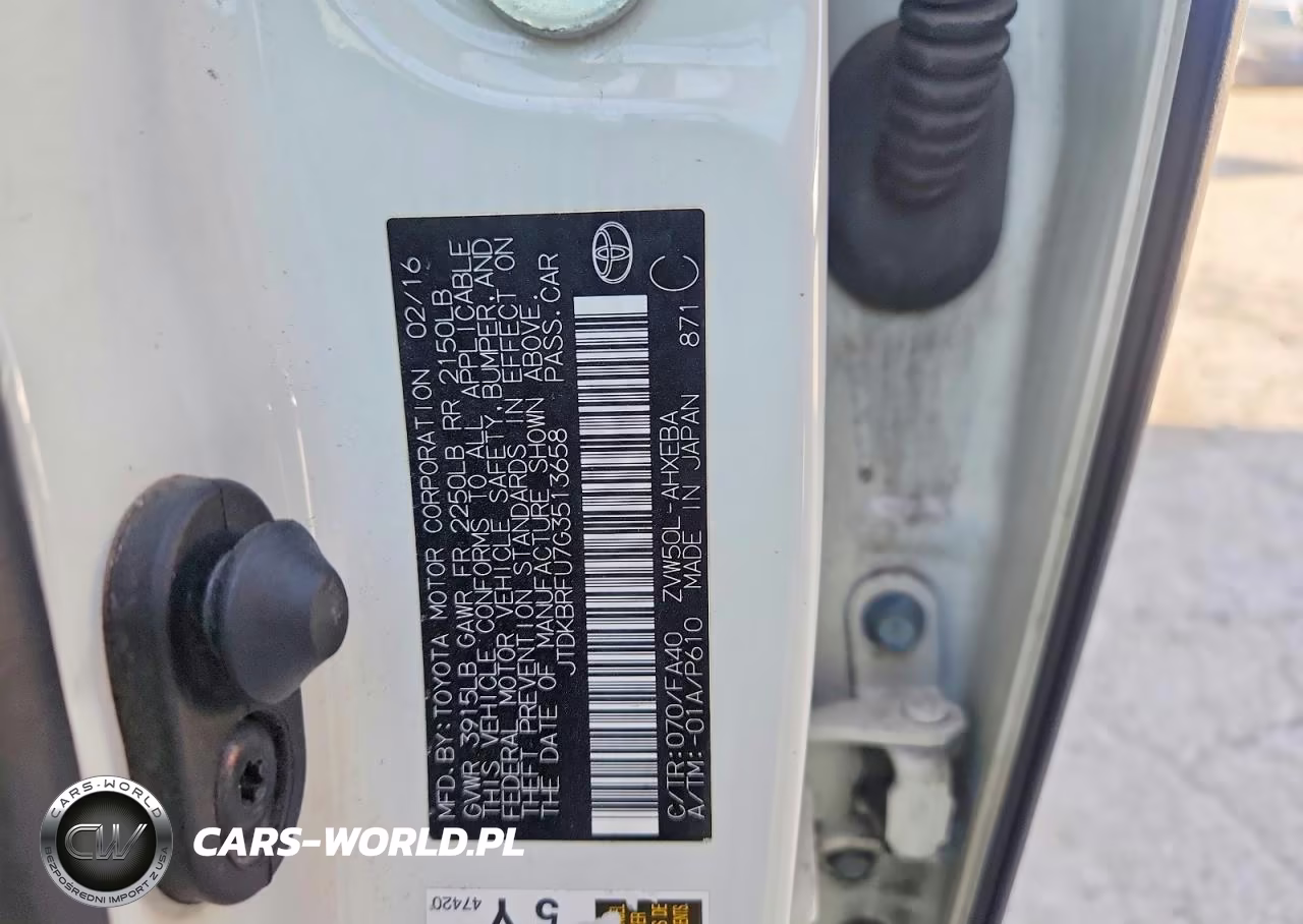 2016 Toyota Prius Two VIN:JTDKBRFU7G3513658 - 12