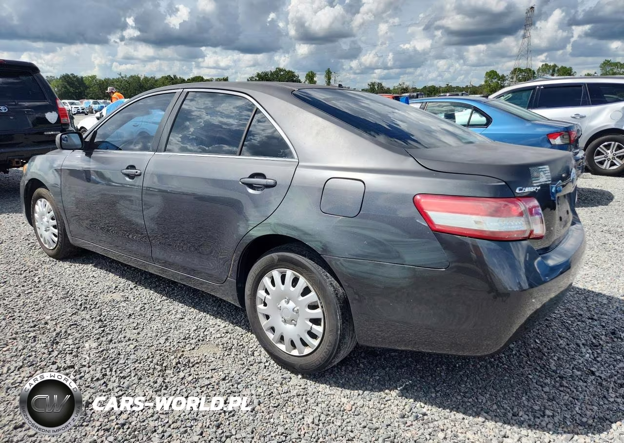 2010 Toyota Camry Le VIN:4T1BF3EKXAU067178 - 2