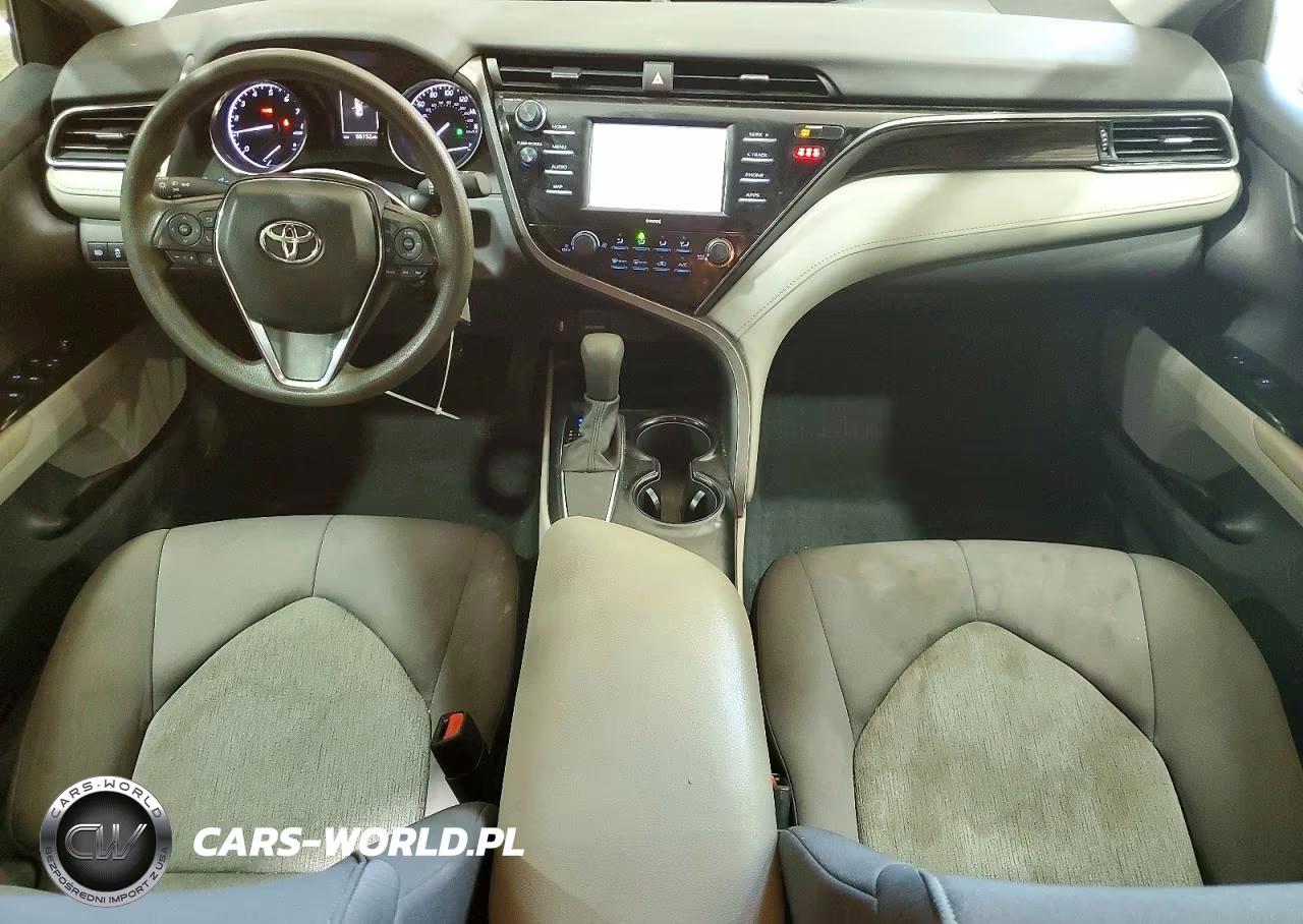 2020 Toyota Camry Le VIN:4T1C11AK6LU341153 - 8