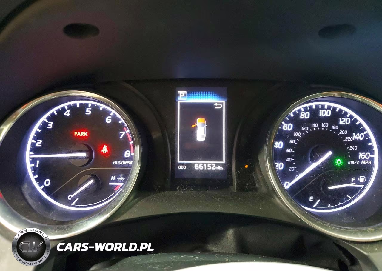 2020 Toyota Camry Le VIN:4T1C11AK6LU341153 - 9