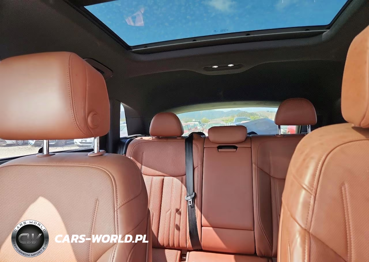 2019 Audi E-Tron Prestige VIN:WA1VAAGE9KB015883 - 10