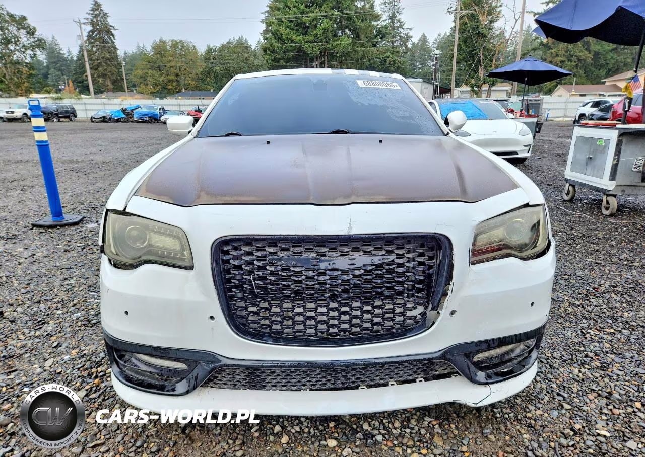 2017 Chrysler 300 S VIN:2C3CCABG1HH657552 - 5
