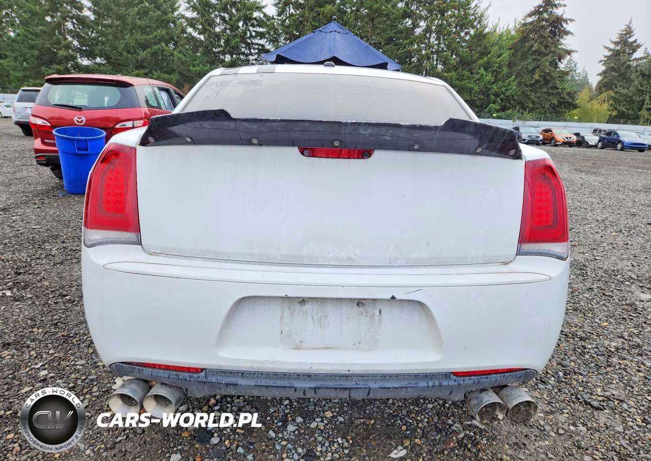 2017 Chrysler 300 S VIN:2C3CCABG1HH657552 - 6