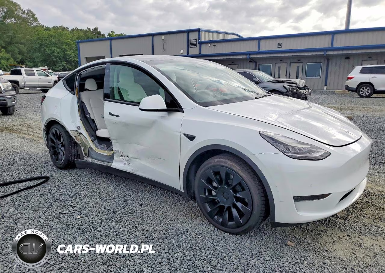2021 Tesla Model Y VIN:5YJYGDEE7MF093519 - 4