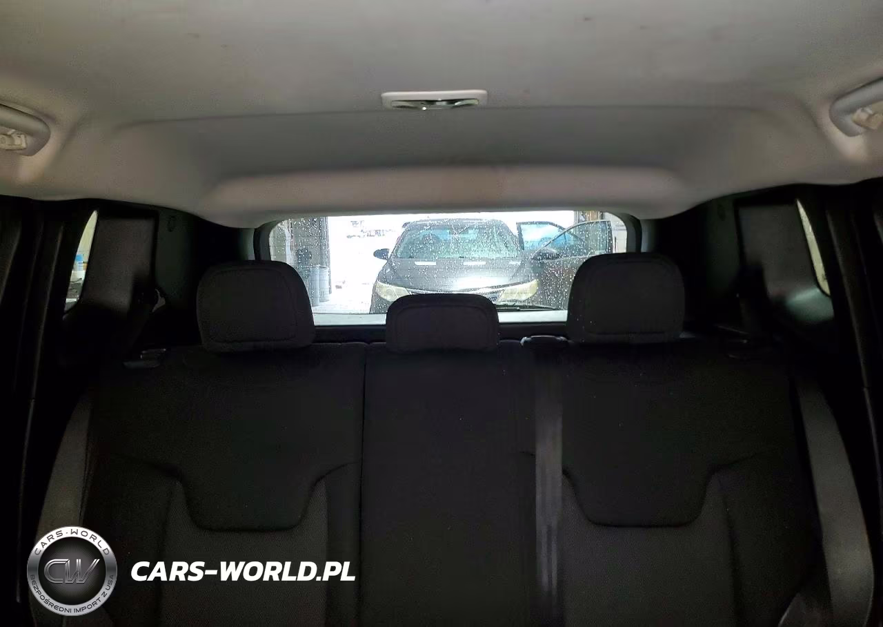 2018 Jeep Renegade Sport VIN:ZACCJBAB2JPH35371 - 10