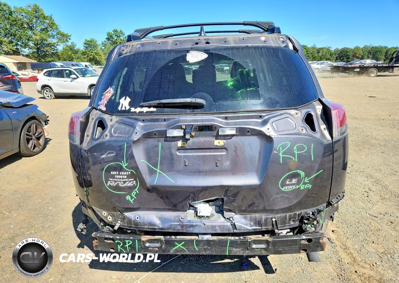 2017 Toyota Rav4 Le VIN:JTMBFREV7HJ126278 - 6