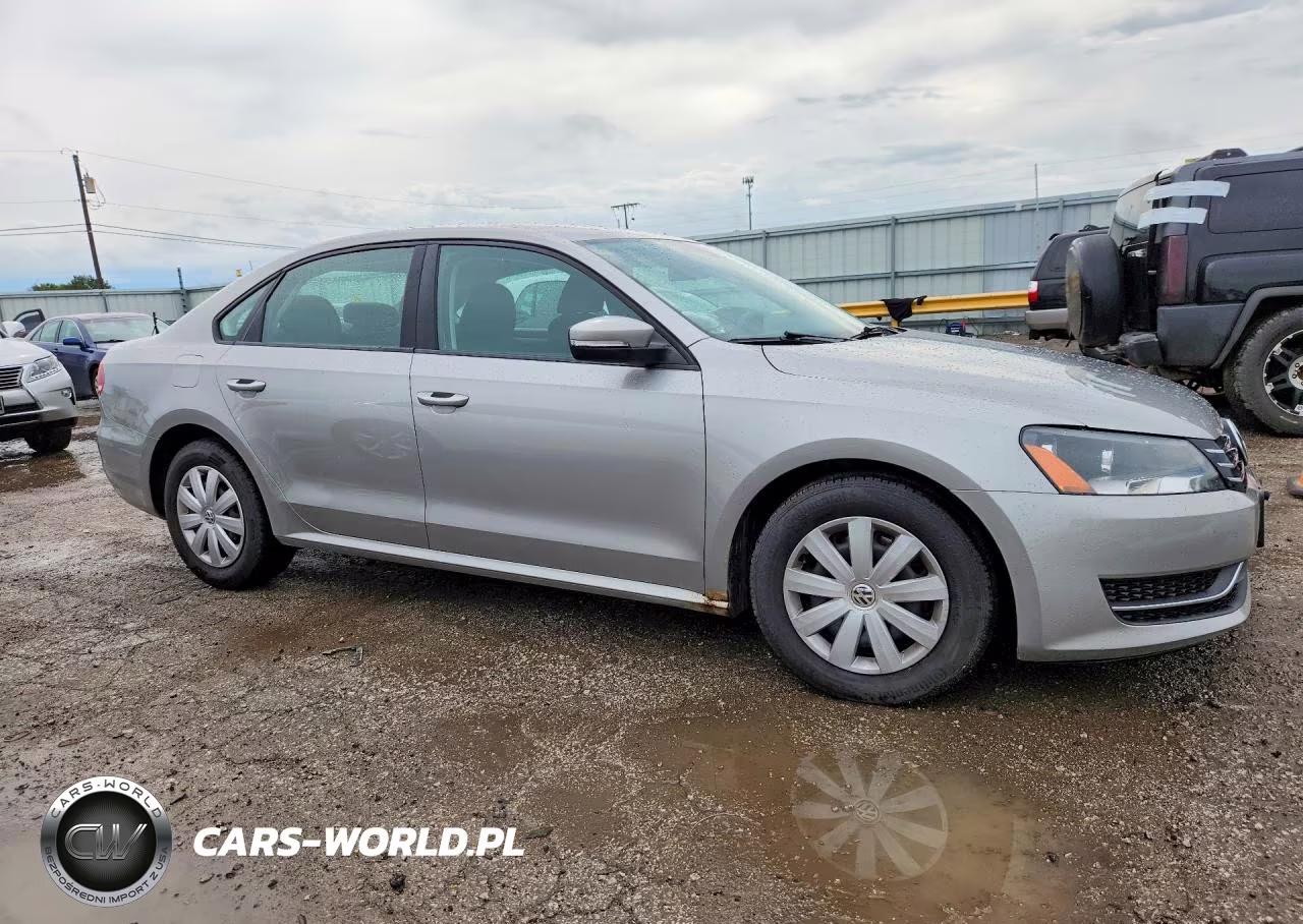 2013 Volkswagen Passat S VIN:1VWAP7A38DC031631 - 4