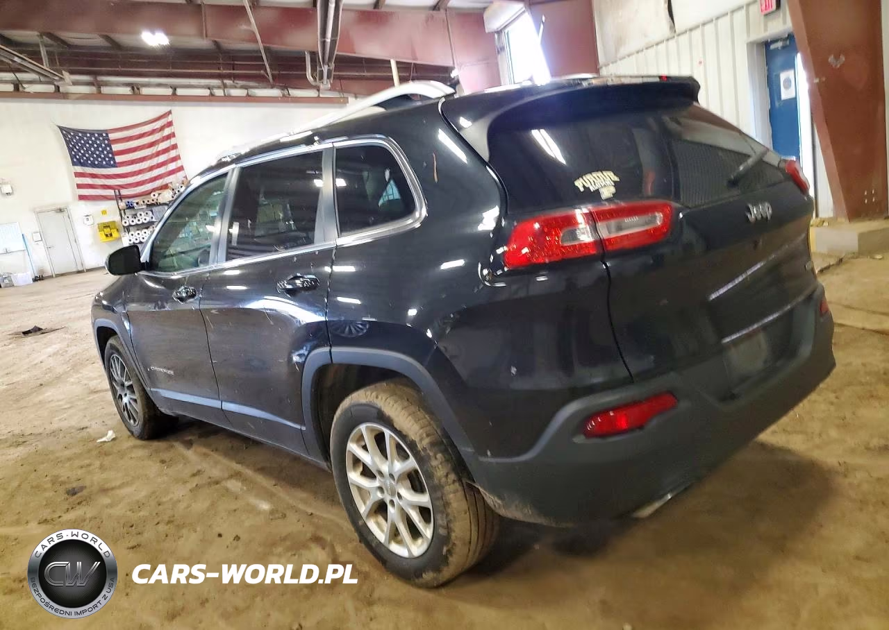 2015 Jeep Cherokee Latitude VIN:1C4PJLCS1FW516349 - 2