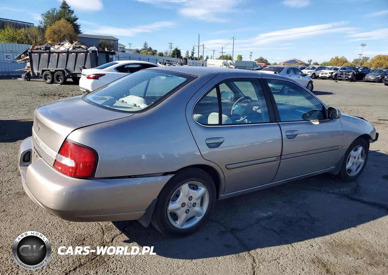 2001 Nissan Altima Xe VIN:1N4DL01D31C235959 - 3
