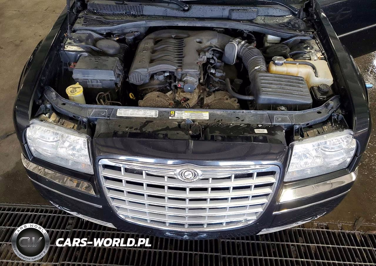 2010 Chrysler 300 Touring VIN:2C3CA5CV8AH273381 - 11